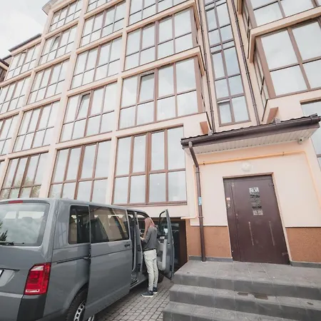 Apartment Kostjukowski Mudroho 12 V