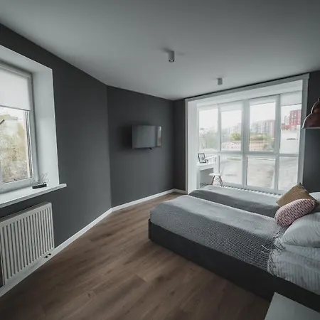 Kostjukowski Mudroho 12 V Apartment